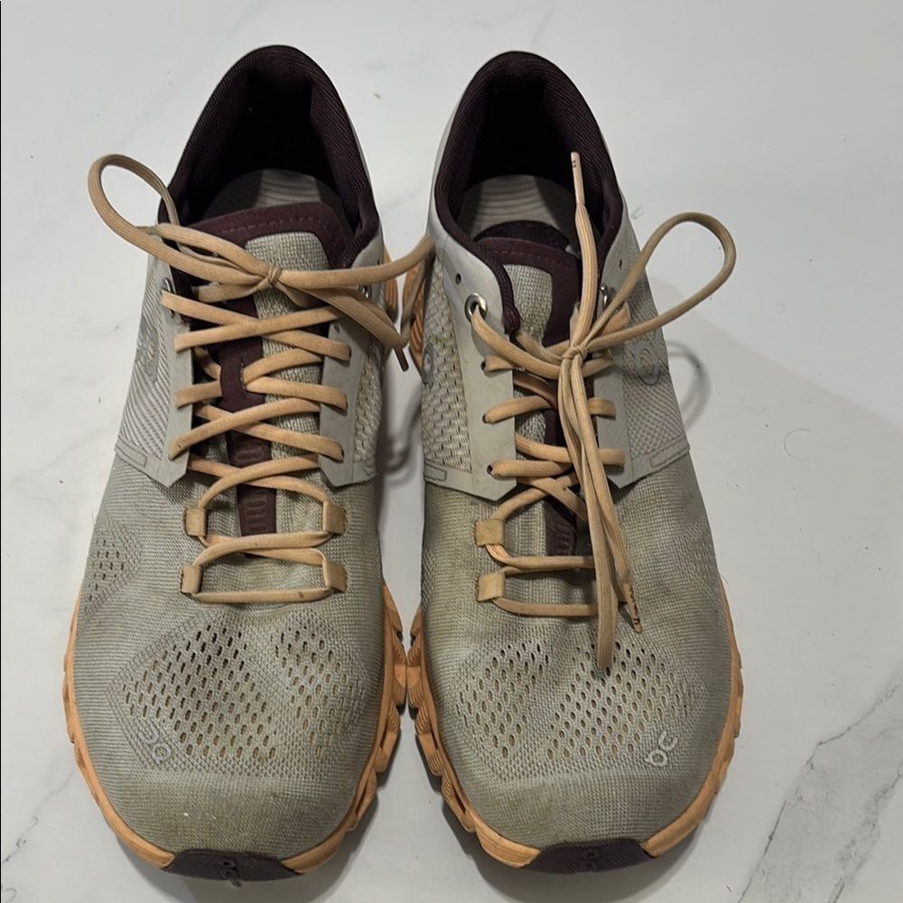 On Running Women's Shoes in Gray and Tan